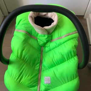 7am Enfant car seat cocoon in neon green!